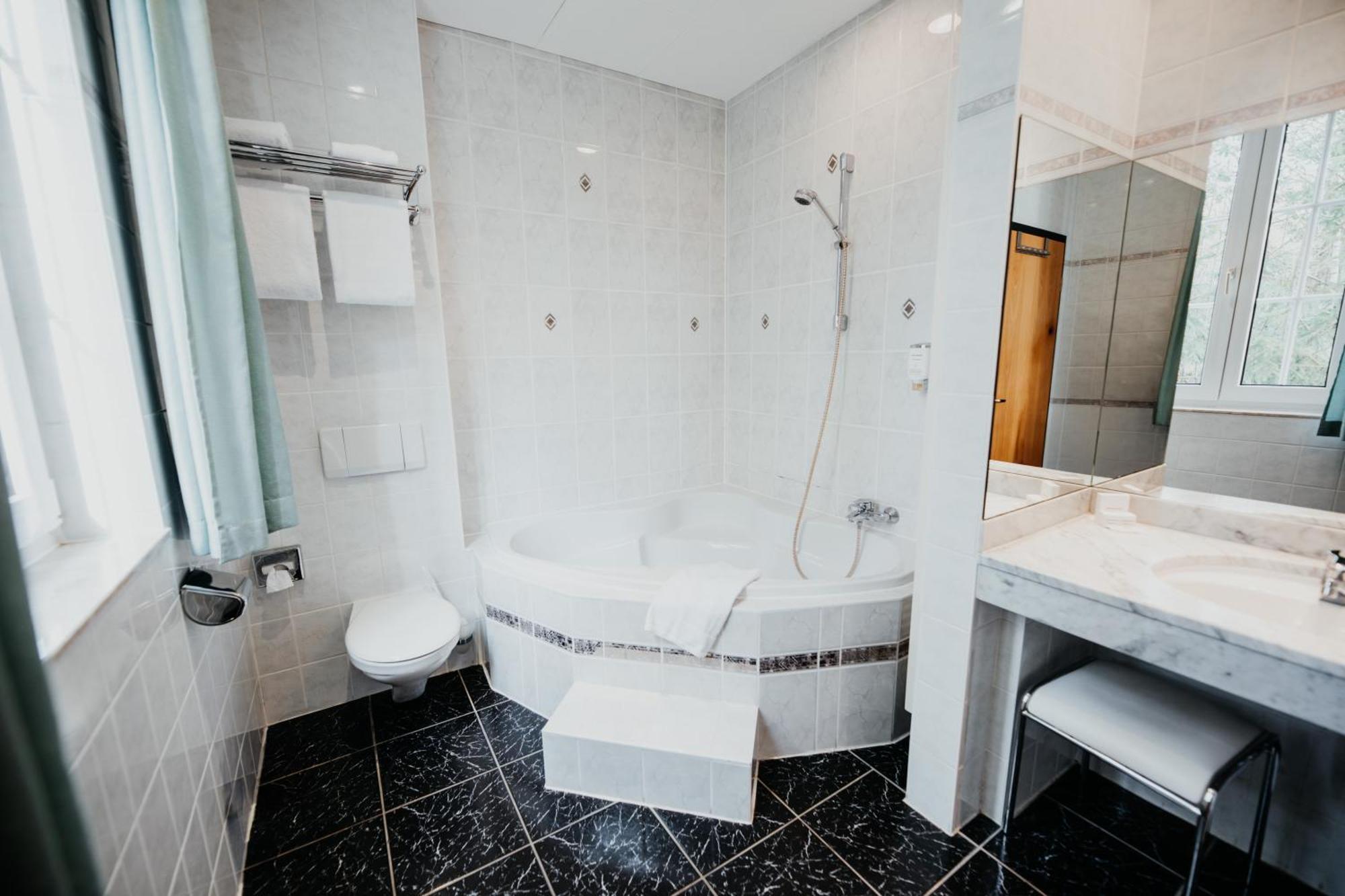 Sonnenhotel Hoher Hahn Schwarzenberg  Εξωτερικό φωτογραφία